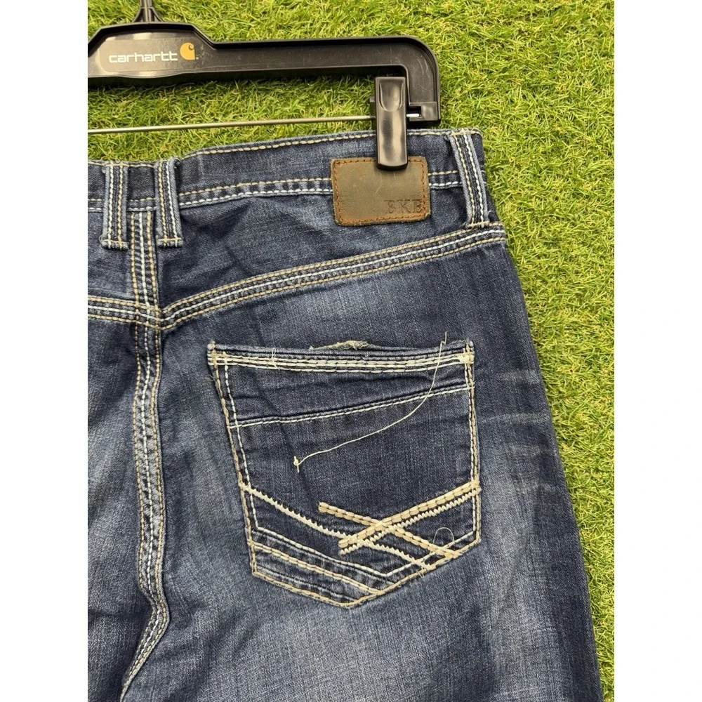 Buckle shop confidence